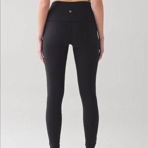 NEW WITH TAGS LULULEMON WUNDER UNDER TIGHTS SIZE 8